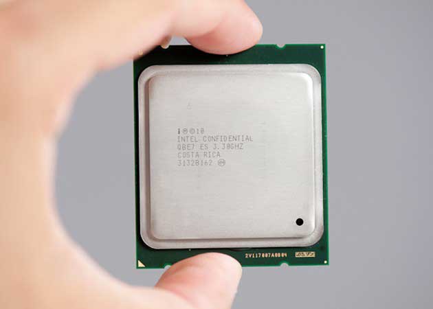 Intel Sandy Bridge-E