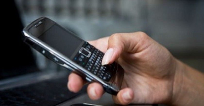 Un 52% de usuarios usó un smartphone en 2011 para comprar online