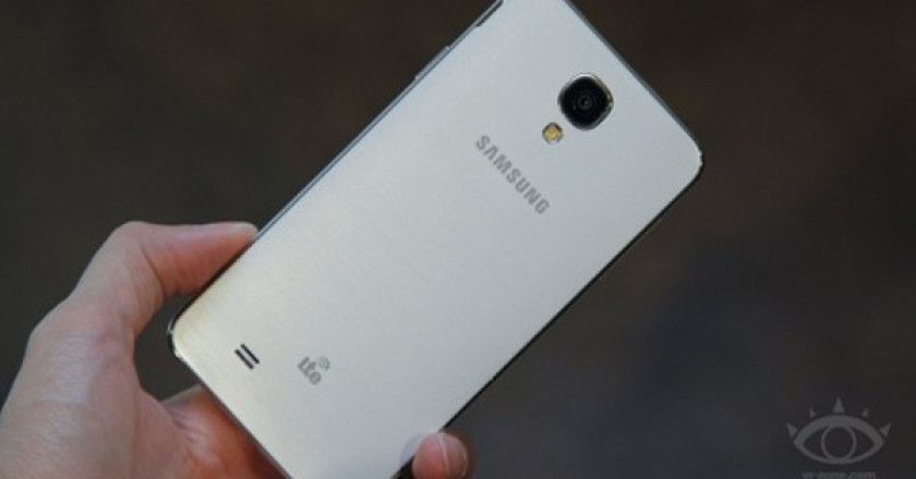 Galaxy J, nuevo tope de gama de Samsung en smartphones