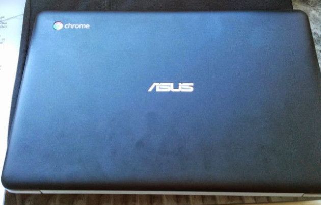 ASUSChromeBook2-2