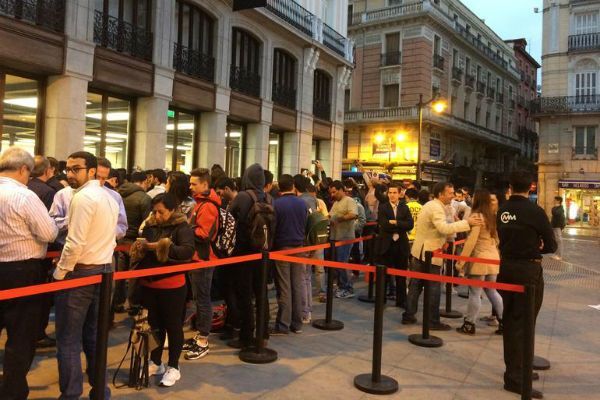 apple_filas_iphone_6_madrid