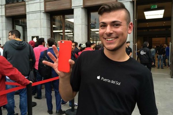 apple_filas_iphone_6_primero_españa