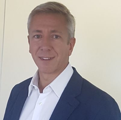 phone_house_carlos-de-lucas