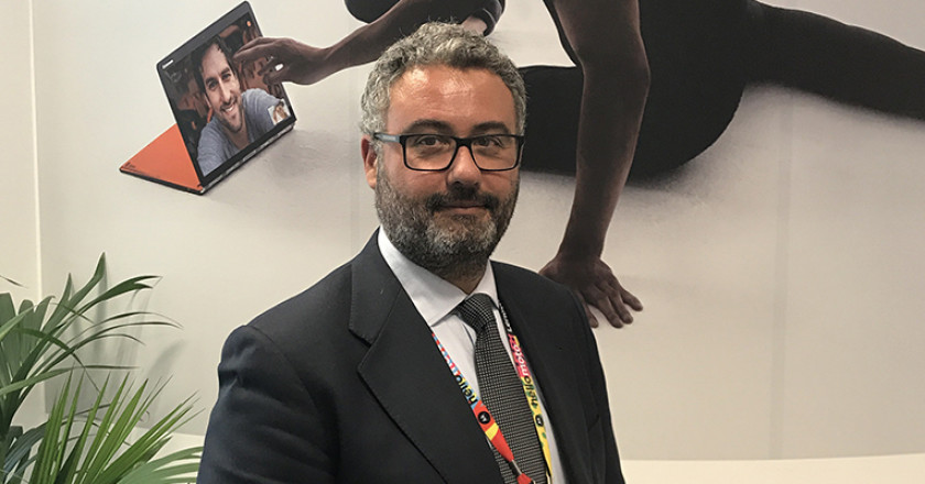 lenovo_Miguel Hernández