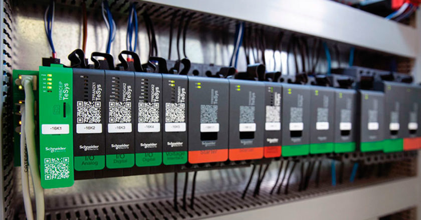 RS_TeSys_island_installed_on_rack_RZ