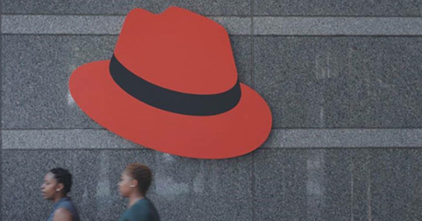red_hat_entrance