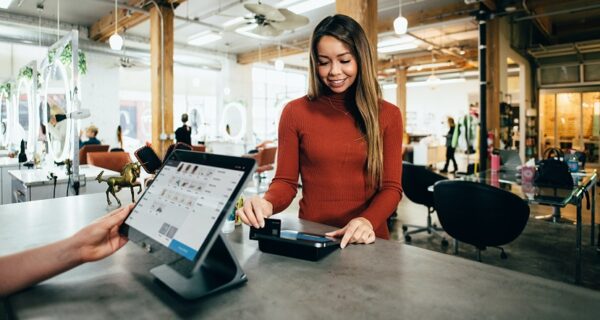 retail phygital
