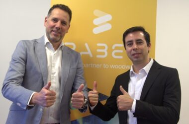 Babel y KinetIT - Tony Olivo CEO Babel (izq)_ Alexandre Costa CEO KinetIT (dcha)
