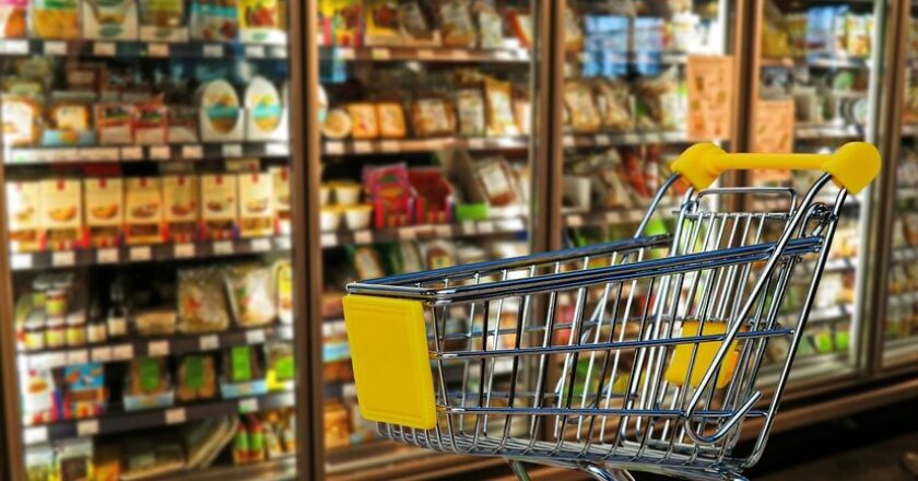 Más del 53% de compañías de retail usa IA para mejorar en eficiencia y productividad