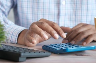 LA AEAT empieza a avisar a las empresas de la nueva norma de facturación con la vista puesta en 2026