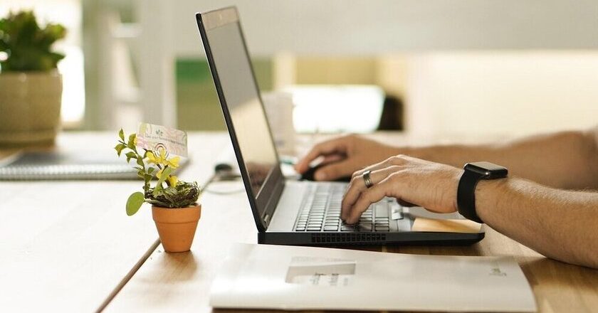 Sube la venta de PCs en el tercer trimestre por la renovación de equipos