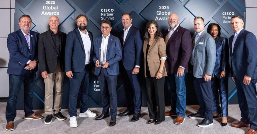 TD Synnex recibe premios al Distribuidor Mundial y Regional del año en el Cisco Partner Summit 2025