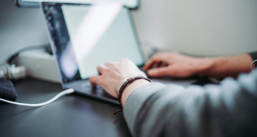 La adopción de la IA se duplica en España