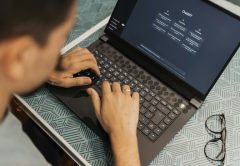 Crece la venta de ordenadores con IA en Europa