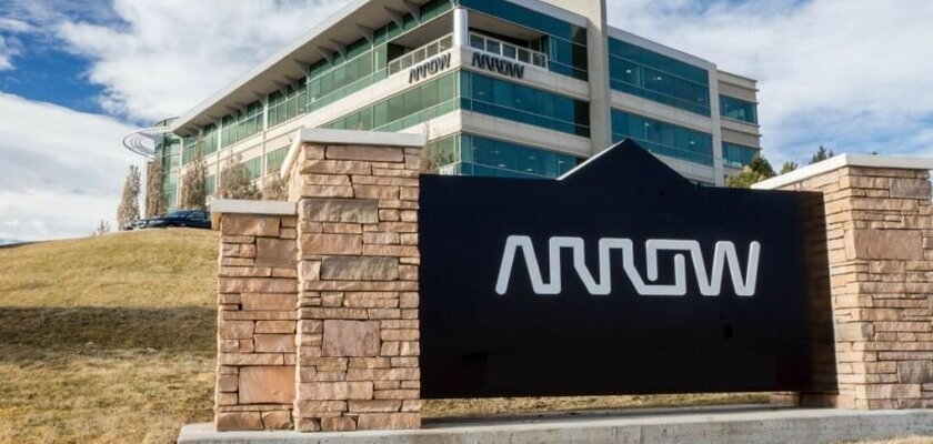 Arrow firma un acuerdo de distribución para EMEA con Motorola Solutions
