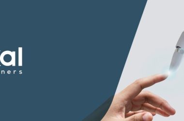 Expert One se integra en el grupo UNIKAL Tech Partners