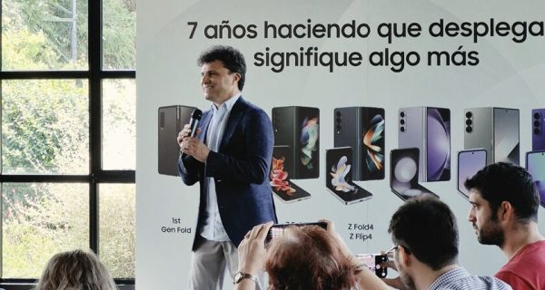 ¿Quién es líder del mercado de smartphones plegables?