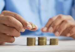 Tras invertir miles de millones en IA en 2025, solo el 25% de empresas nota impacto significativo