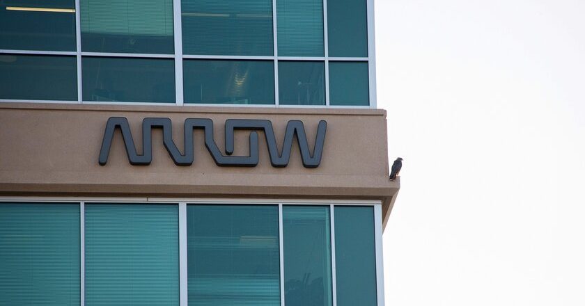 Arrow distribuirá todo el catálogo de productos de HPE en EMEA